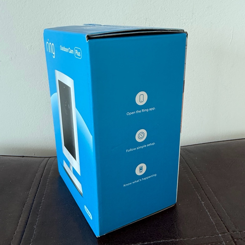 RING Outdoor Camera Plus - Picture 2 of 6